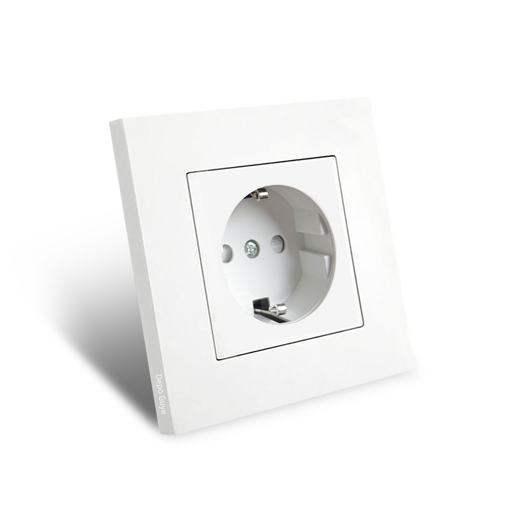 Outdoor Power Outlet - محول كهربائي أبيض قياسي أوروبي لشحن